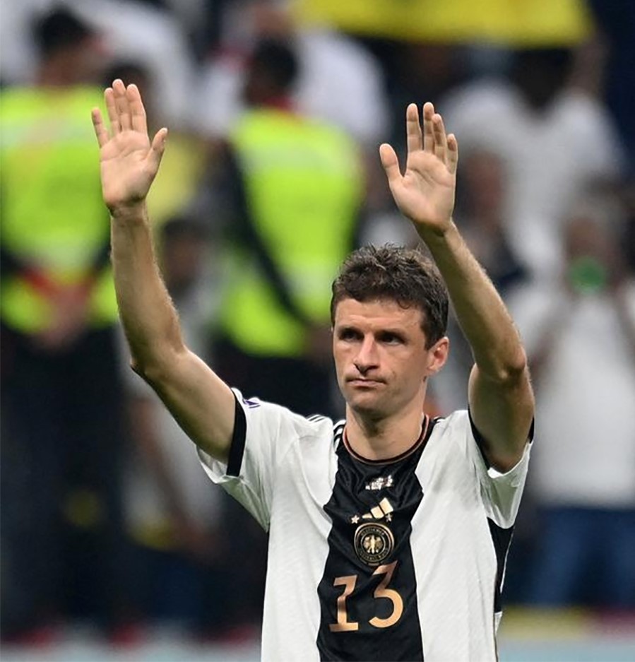 Nước mắt cầu thủ và CĐV Đức