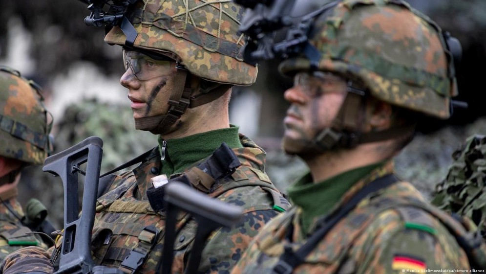 Đức: Bộ Quốc phòng muốn mua thêm đạn dược, Bộ Tài chính từ chối