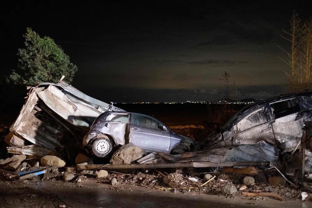 Ảnh ấn tượng tuần (28/11-4/12): Tân binh Nga nhập ngũ, Trung Quốc lưu ý EU về lợi ích khi hòa giải xung đột ở Ukraine, Mỹ-Pháp muốn trở lại đúng hướng