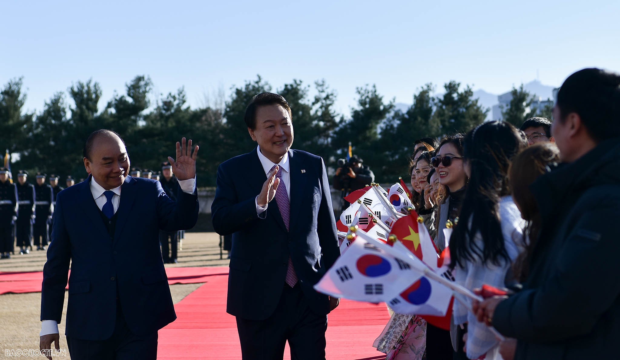 Lễ đón chính thức Chủ tịch nước Nguyễn Xuân Phúc tại Văn phòng Tổng thống Hàn Quốc