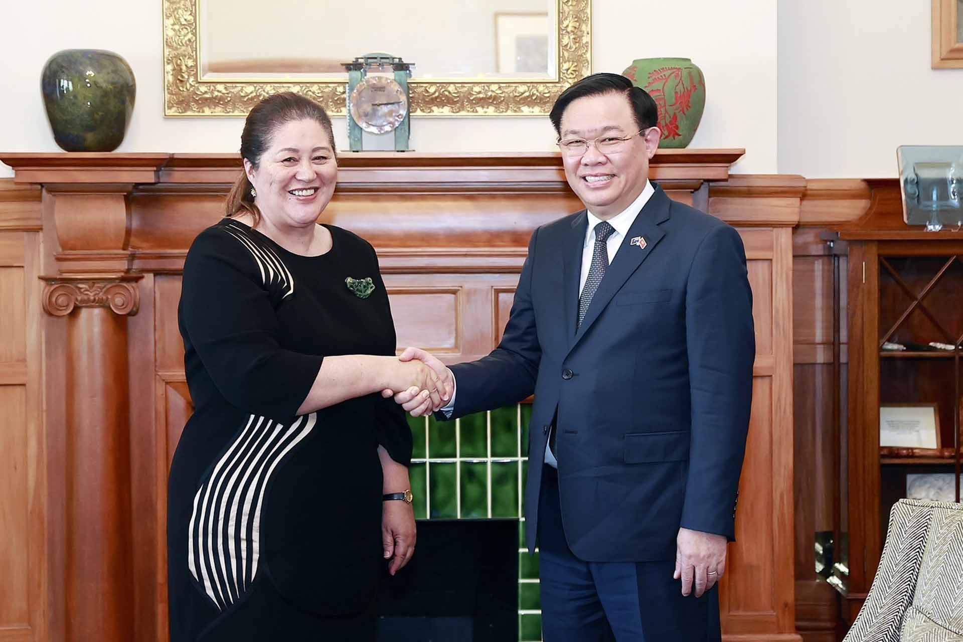 Chủ tịch Quốc hội Vương Đình Huệ hội kiến Toàn quyền New Zealand Dame Cindy Kiro. (Nguồn: TTXVN)