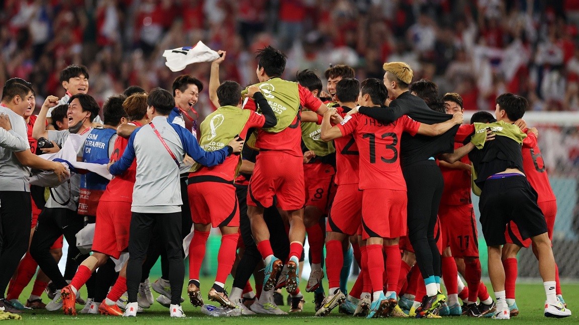 Lập kỳ tích vào tứ kết World Cup 2022, đội tuyển Hàn Quốc nhận tiền thưởng 'khủng' Lập kỳ tích vào tứ kết World Cup 2022, đội tuyển Hàn Quốc nhận tiền thưởng 'khủng'