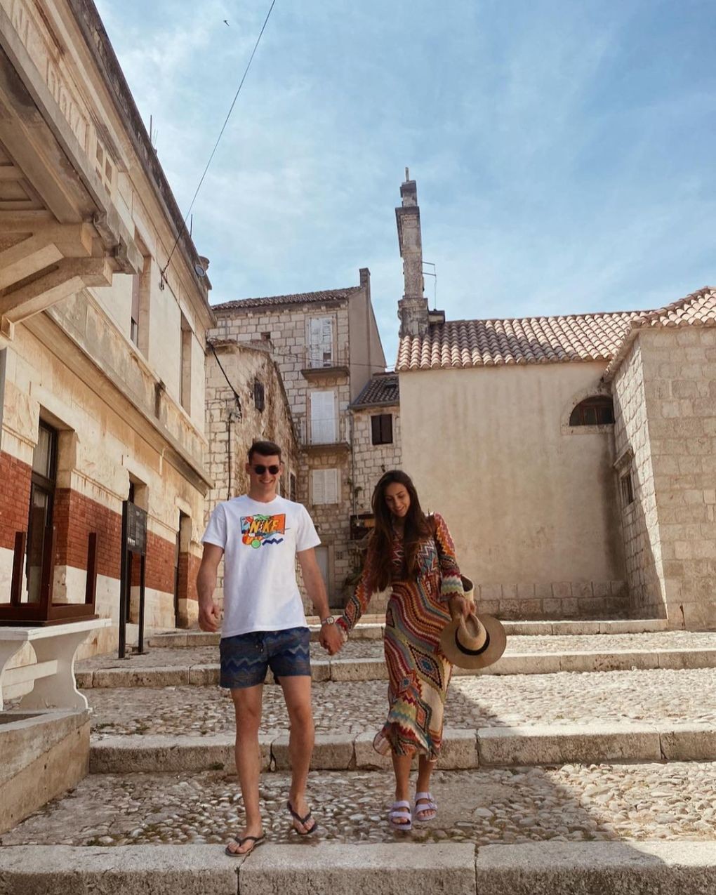 Người dân thành phố rất tự hào về bốn người hùng của mình nên tại World Cup 2018, họ trưng một tấm biểu ngữ lớn in hình các cầu thủ ở lối vào thành cổ, cùng với dòng chữ: 'Sinh ra tại Zadar - Trái tim của Zadar'. Livakovic cùng vợ đi dạo trong một con ngõ