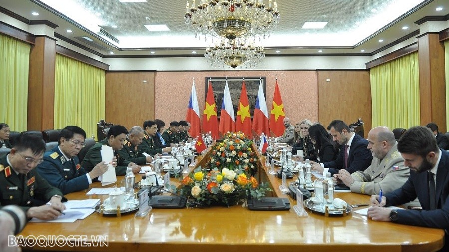 Czech mong muốn giới thiệu sản phẩm công nghiệp quốc phòng tại Việt Nam