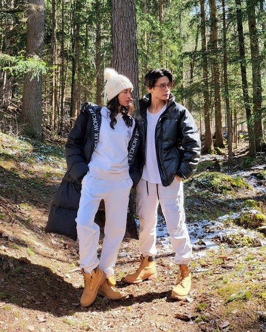 Gu thời trang ăn ý, thiên về đơn sắc của vợ chồng Ngô Thanh Vân - Huy Trần