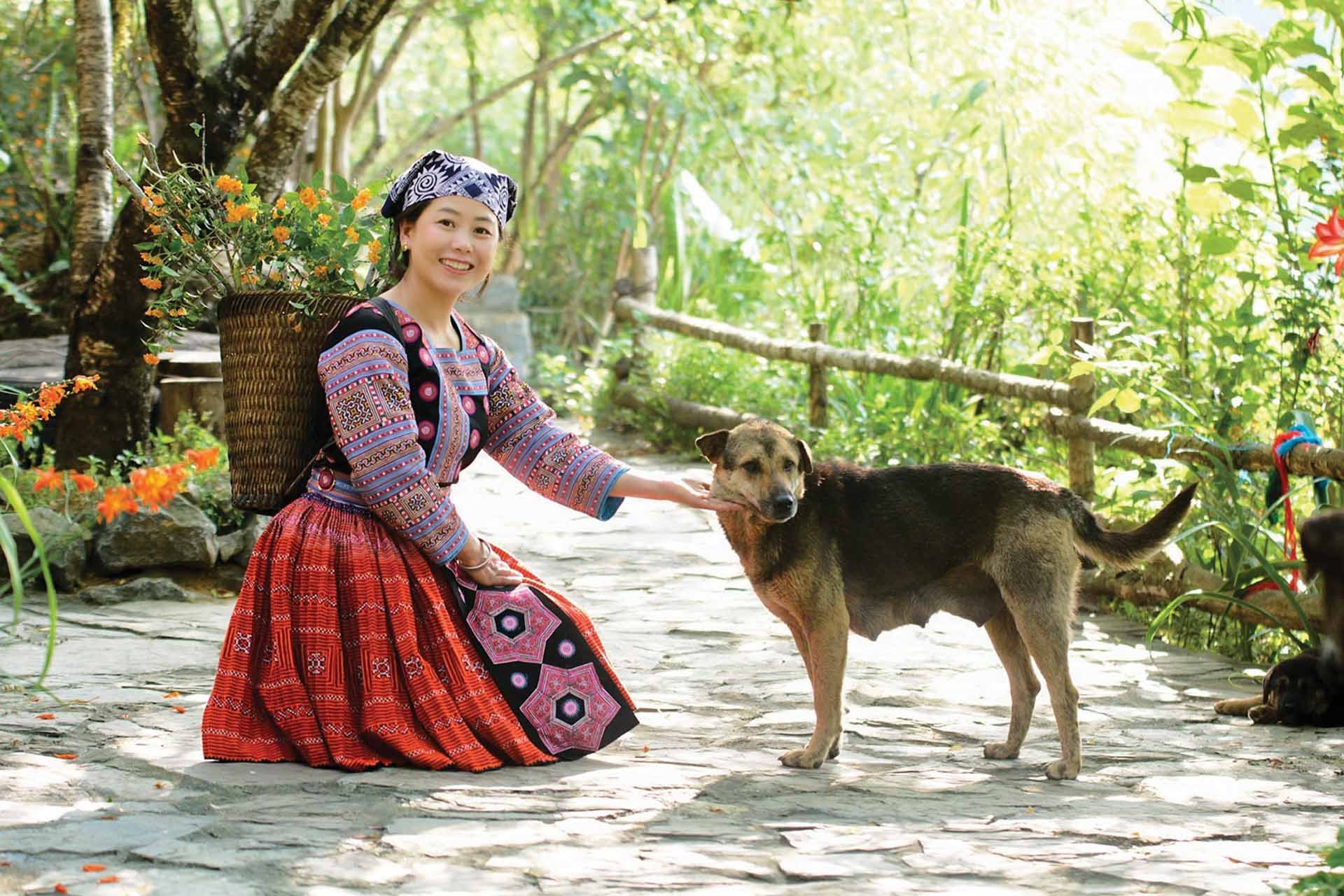 Chị Sùng Y Múa tại homestay của mình. (Ảnh: NVCC)