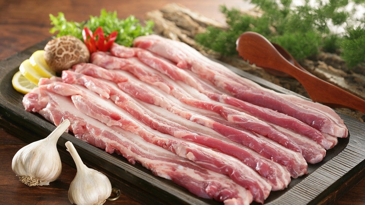 Giá heo hơi hôm nay 9/4: Giá heo hơi miền Nam đi xuống; nhập khẩu heo của Trung Quốc sẽ duy trì đà giảm