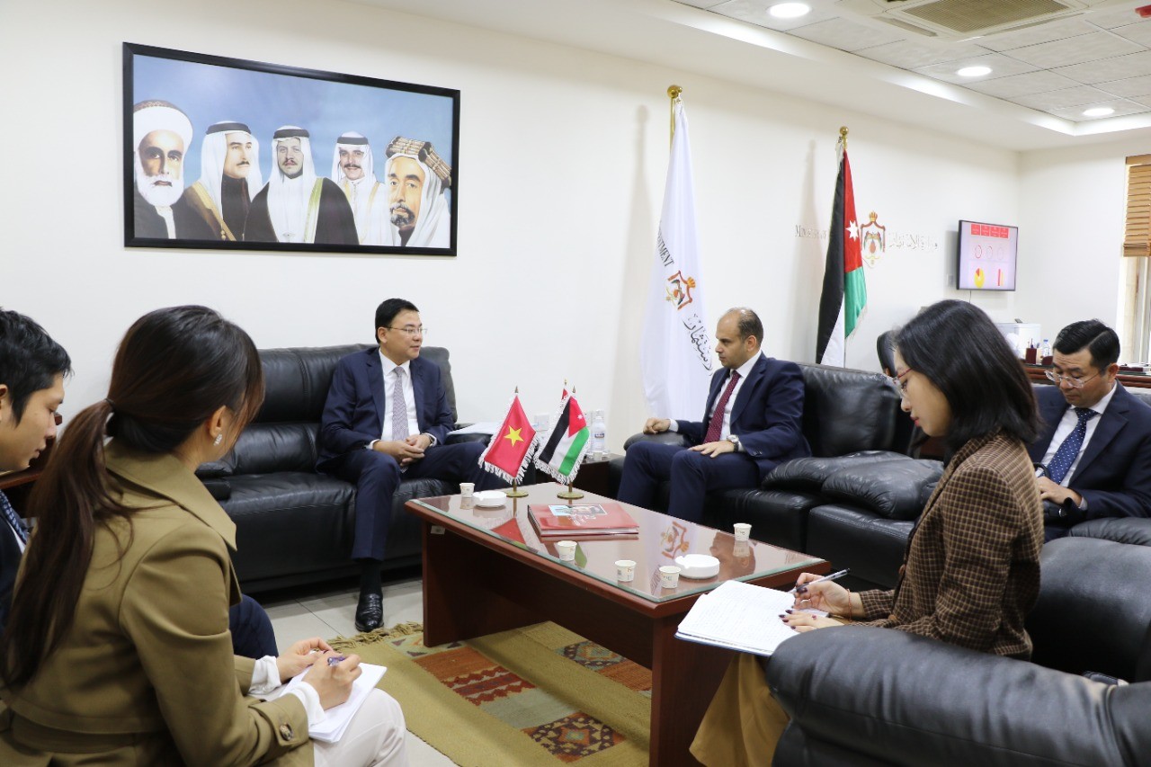 Thứ trưởng Ngoại giao Phạm Quang Hiệu thăm và làm việc tại Jordan