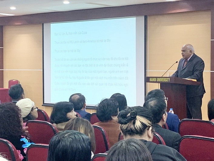 Cuốn từ điển đầu tiên về ngôn ngữ Tây Ban Nha tại Việt Nam