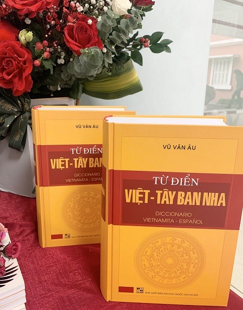 Cuốn từ điển đầu tiên về ngôn ngữ Tây Ban Nha tại Việt Nam