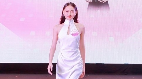 Du học sinh Lào lọt vào Chung kết Miss UEF 2022