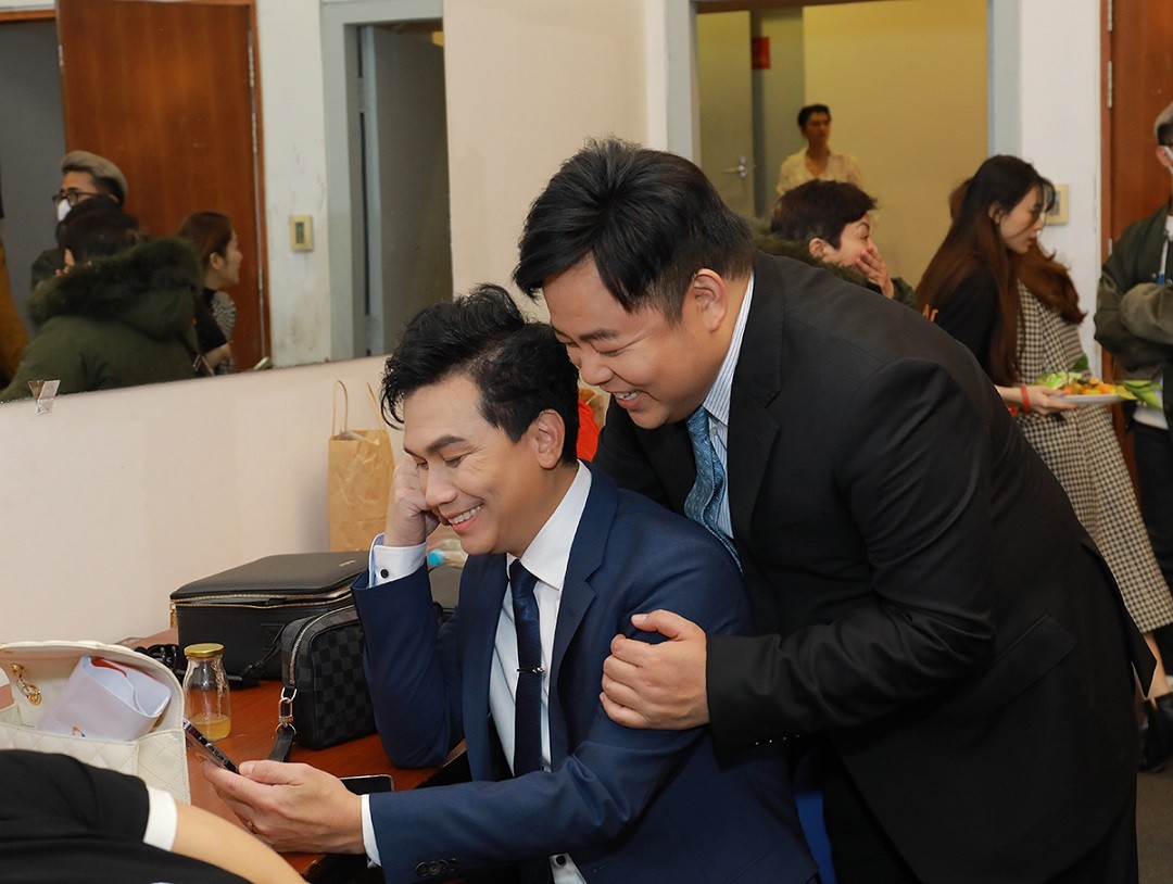 Xuân Phát Tài 11: MC Hoa hậu Jennifer Phạm và dàn sao hội tụ Xuân Phát Tài 11: MC Hoa hậu Jennifer Phạm và dàn sao hội tụ