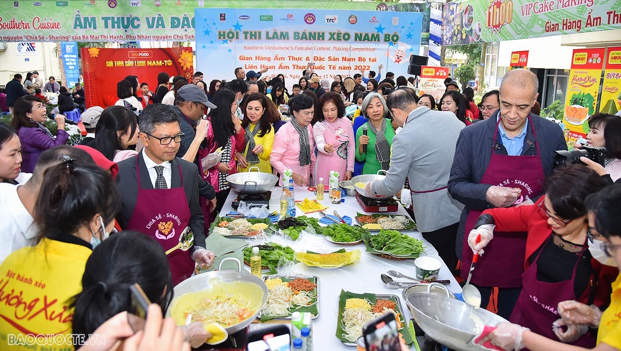 Liên hoan ẩm thực quốc tế năm 2022 - Nơi giao lưu văn hóa, sự sẻ chia đến với cộng đồng Liên hoan ẩm thực quốc tế năm 2022 - Nơi giao lưu văn hóa, sự sẻ chia đến với cộng đồng