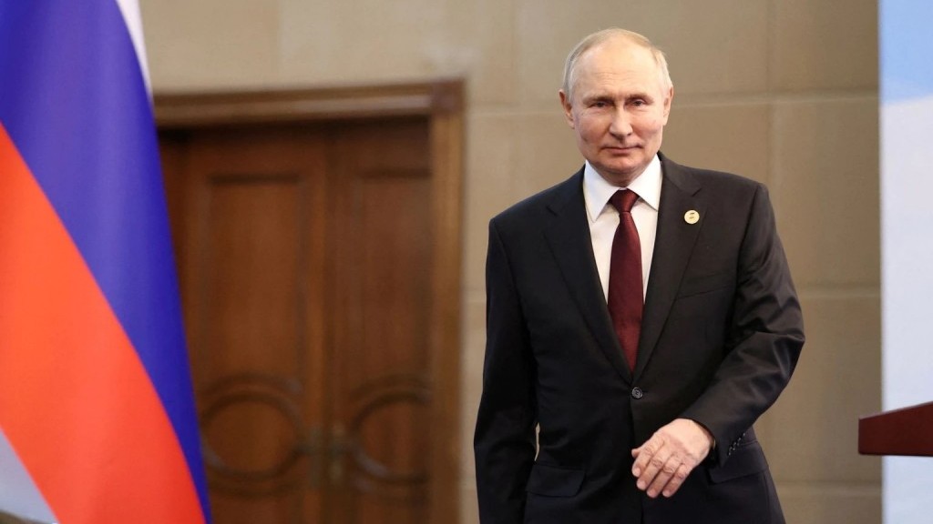 Ảnh ấn tượng tuần (5-11/12): Ukraine triển khai binh sĩ tại Donetsk, Tổng thống Putin tuyên bố trả đũa phương Tây, Mỹ-Nga trao đổi tù binh