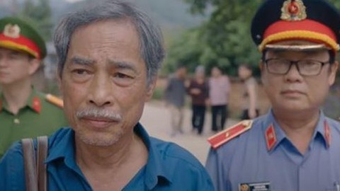 Hành trình công lý tập 30: Nhà Phương lại có biến, vợ ông Hữu có hành động lạ khi ông được minh oan