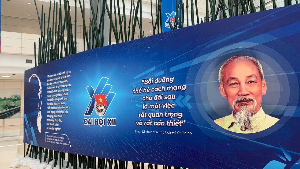 Triển lãm ‘Khát vọng cống hiến – Lẽ sống thanh niên’: Lời tri ân ý nghĩa của thế hệ trẻ tại Đại hội Đoàn toàn quốc lần thứ XII