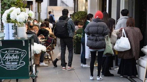 Covid-19: Số ca mắc mới tăng mạnh tại Trung Quốc, bùng phát trở lại ở Nhật Bản