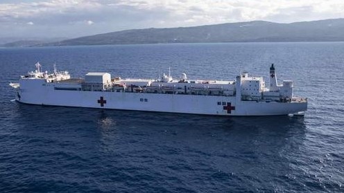 Tàu bệnh viện Mỹ ngoài khơi Haiti tạm ngừng khám bệnh