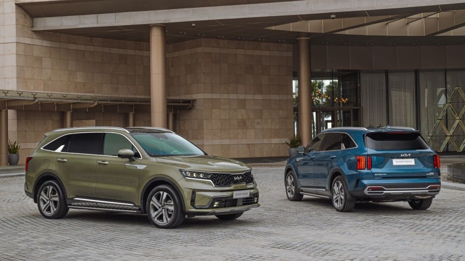 Cận cảnh, bảng giá Kia Sorento Hybrid HEV và PHEV ra mắt tại Việt Nam