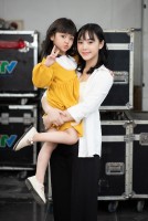 Đừng làm mẹ cáu: Quỳnh Kool vào vai cô gái nghèo nhưng vẫn mặc đẹp phù hợp hoàn cảnh