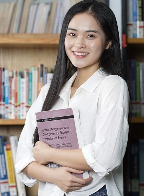 Nữ sinh 20 tuổi nổi bật ở Hoa hậu Việt Nam