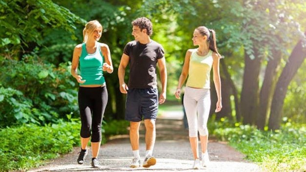 Chuyên gia: Nên đi bộ 100 bước sau mỗi bữa cơm