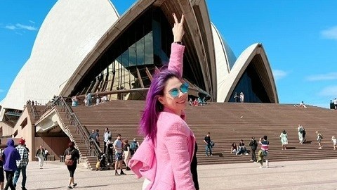 Sao Việt: Mạnh Trường 'vào vai' bố bỉm, Trương Quỳnh Anh đón Giáng sinh sớm, Thanh Thảo trở lại Sydney