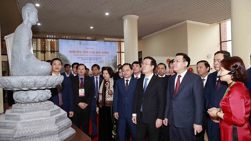 Văn hóa cần phải chuyển động mạnh mẽ để hoàn thành sứ mệnh 'soi đường cho quốc dân đi'