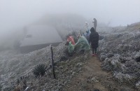 Dự báo thời tiết: Không khí lạnh tăng cường, Hà Nội 10-12 độ C, vùng núi cao Bắc Bộ có khả năng xuất hiện băng giá