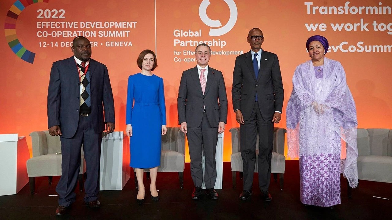 Việt Nam tham dự Hội nghị cấp cao về Hợp tác phát triển hiệu quả tại Geneva