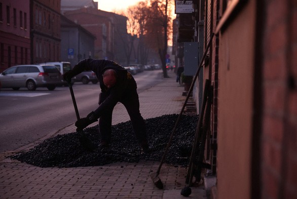 Báo Mỹ 'đếm' thiệt hại khi EU từ bỏ khí đốt Nga, kỷ lục không đáng tự hào về tiêu thụ than