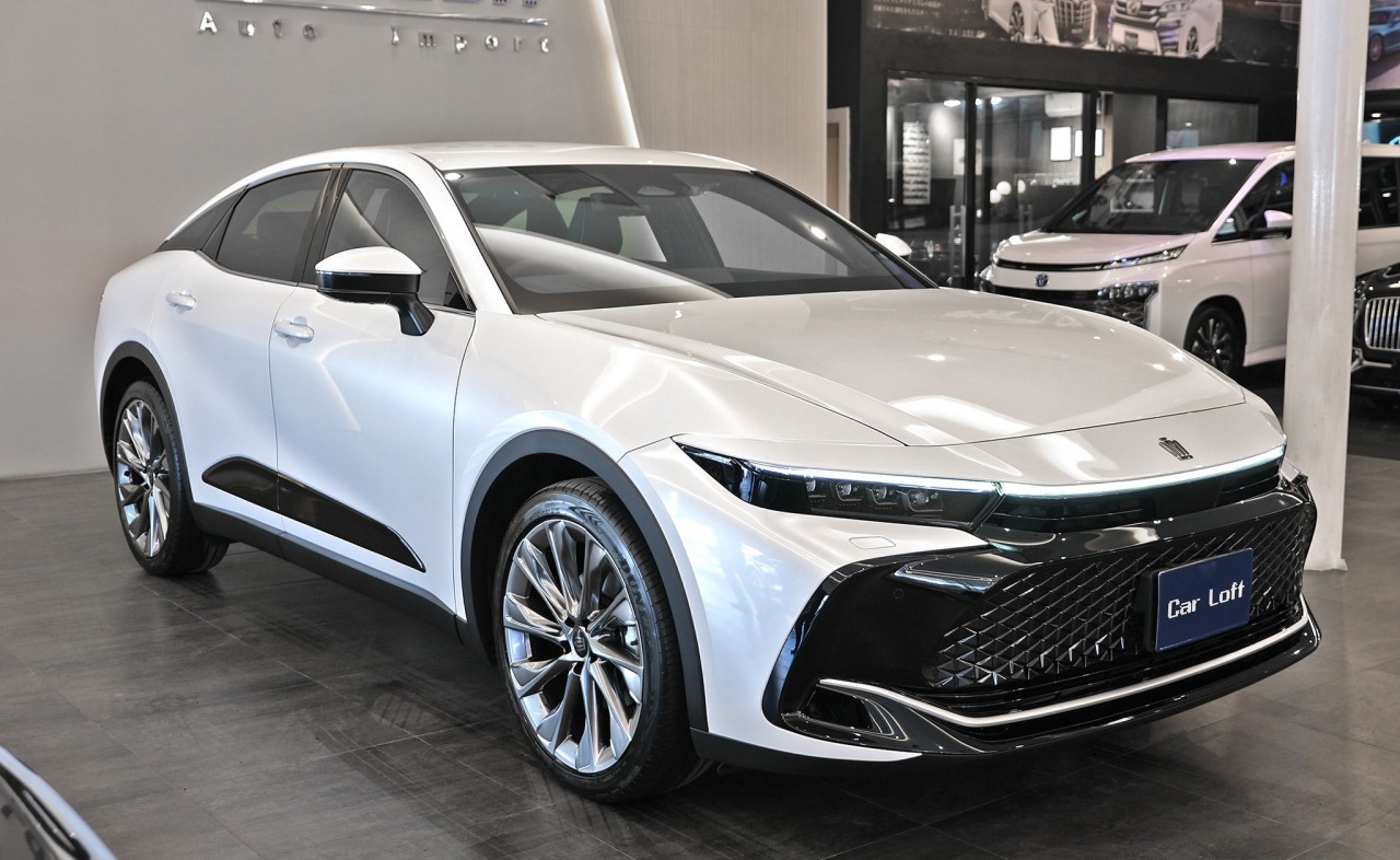 Toyota Crown 2023
