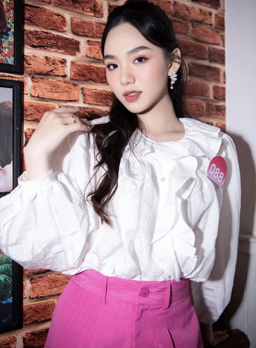 Nữ sinh 19 tuổi, đoạt 13 huy chương khiêu vũ thi Hoa hậu Việt Nam 2022 Nữ sinh 19 tuổi, đoạt 13 huy chương khiêu vũ thi Hoa hậu Việt Nam 2022