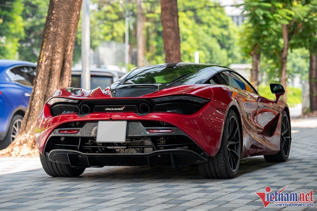 Cận cảnh siêu xe McLaren 720S giá 25 tỷ tại Việt Nam