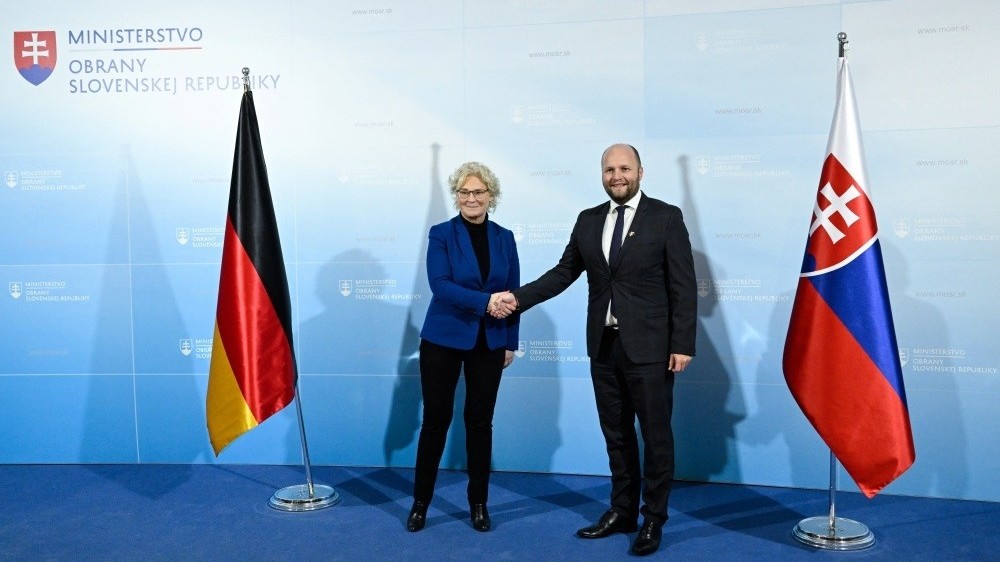 Đức chuyển vũ khí phòng không cho hàng xóm của Ukraine, lên án Iran vì một điều liên quan tới Nga