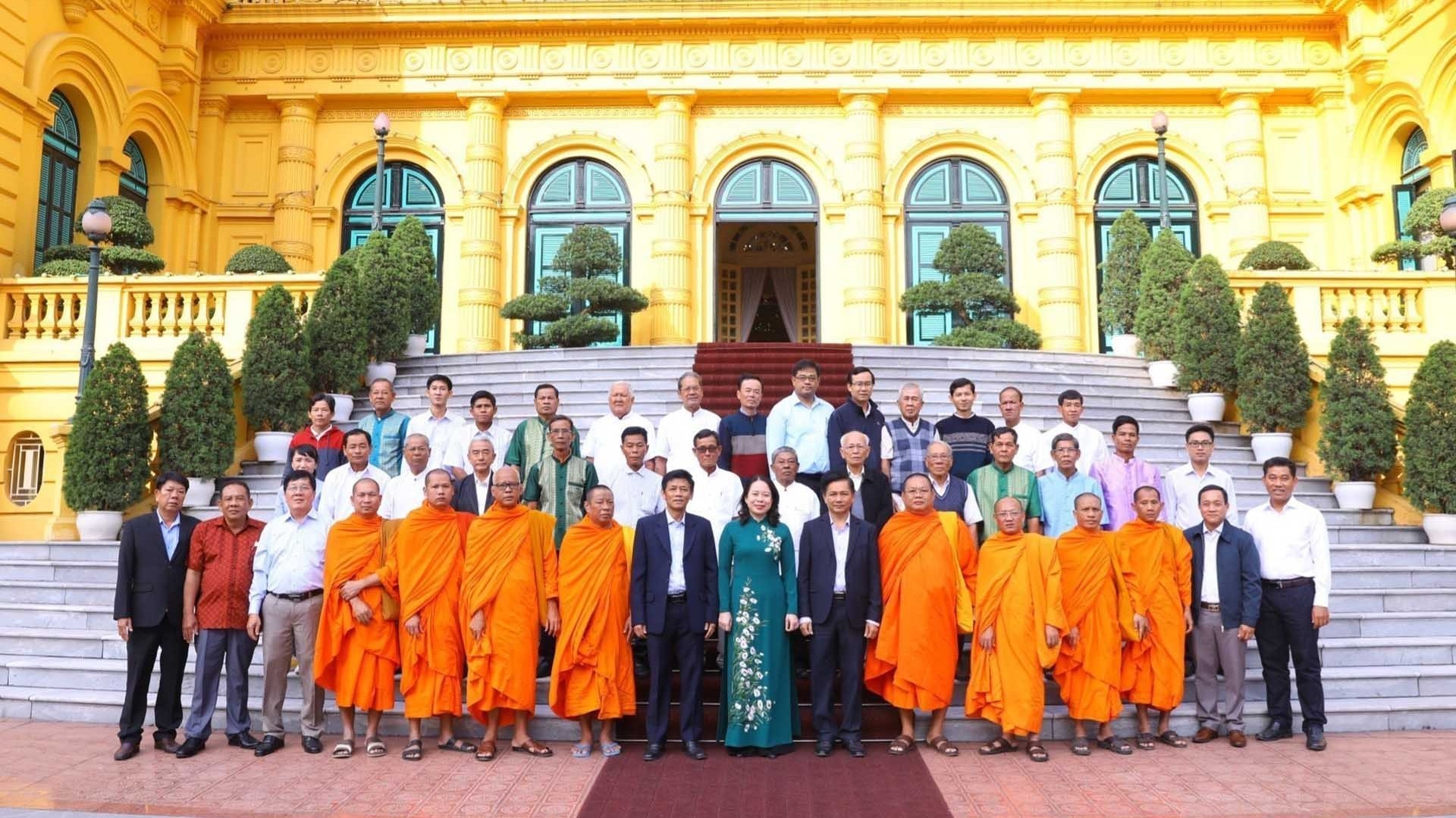 Chăm lo cho đồng bào dân tộc là chủ trương nhất quán của Đảng, Nhà nước