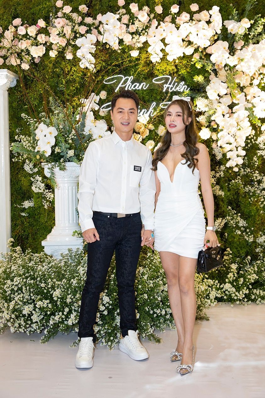 Dàn sao 'khủng' dự đám cưới Phan Hiển - Khánh Thi