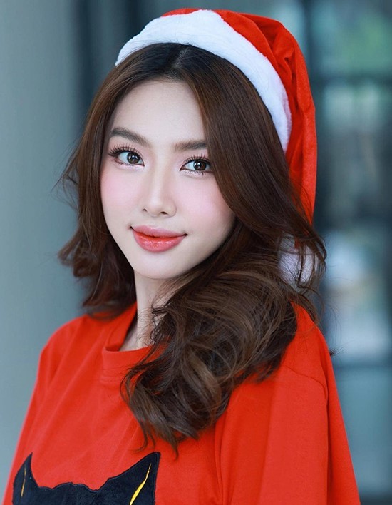 Sao Việt: Hoa hậu Đỗ Thị Hà...