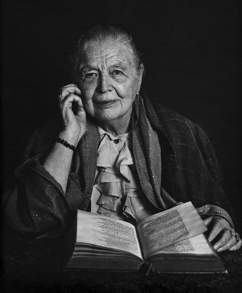 Nhà văn Yourcenar Marguerite.