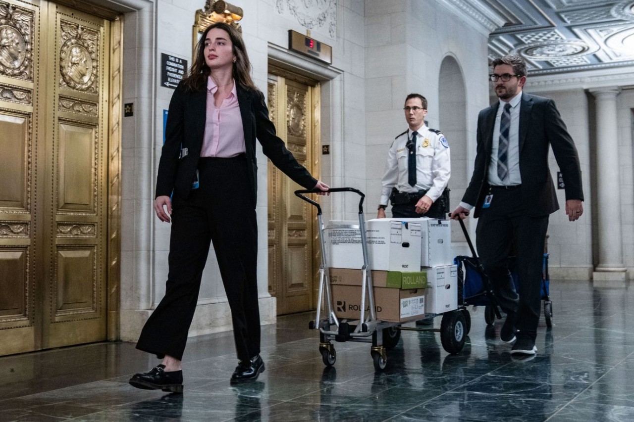 Ảnh ấn tượng tuần (19 25/12): Lính Ukraine bắn pháo Pion, Tổng thống Nga Putin yêu cầu tăng cường sản xuất vũ khí, Mỹ cam kết ‘bảo trợ đến cùng’ Kiev