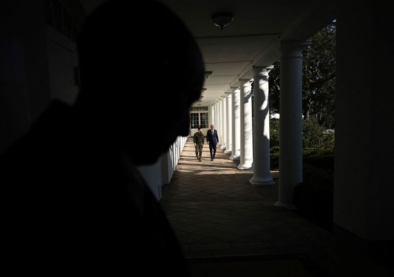 Ảnh ấn tượng tuần (19 25/12): Lính Ukraine bắn pháo Pion, Tổng thống Nga Putin yêu cầu tăng cường sản xuất vũ khí, Mỹ cam kết ‘bảo trợ đến cùng’ Kiev