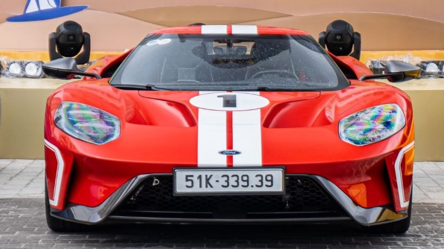 Cận cảnh Ford GT bản 67 Heritage Edition trị giá 60 tỷ tại Việt Nam
