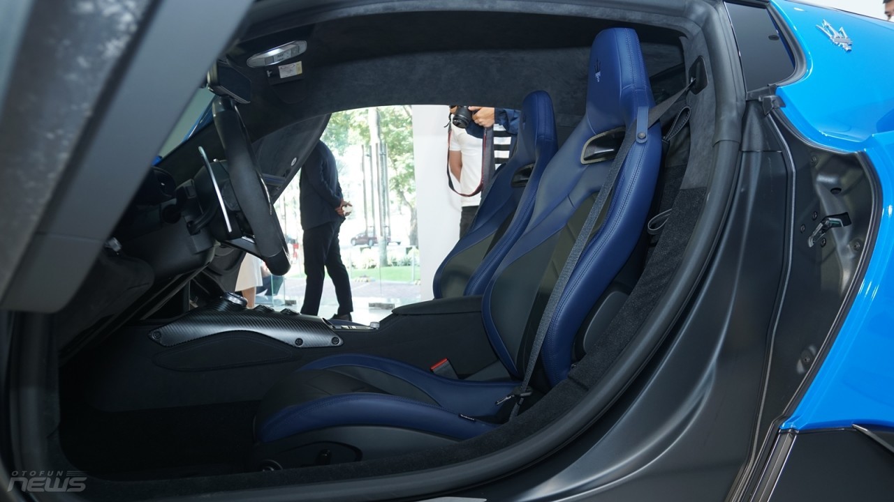 Cận cảnh Maserati MC20 có mặt tại Việt Nam, giá 16 tỷ đồng