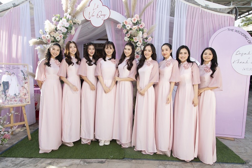 Mai Phương Thúy làm phù dâu 'đọ sắc' Lương Thuỳ Linh