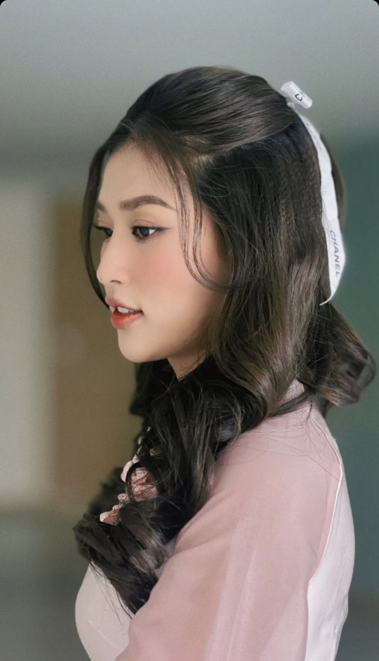 Mai Phương Thúy làm phù dâu 'đọ sắc' Lương Thuỳ Linh