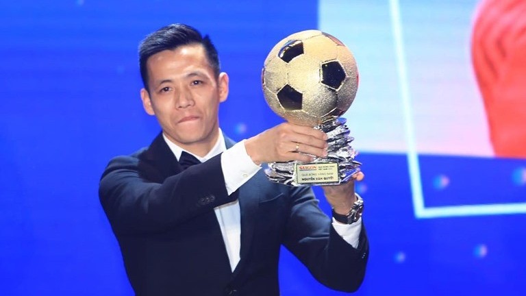 Tiểu sử tiền đạo Nguyễn Văn Quyết