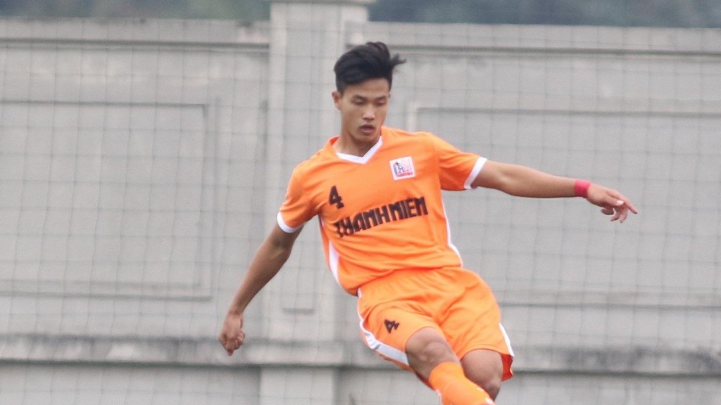 Tiểu sử trung vệ Lương Duy Cương