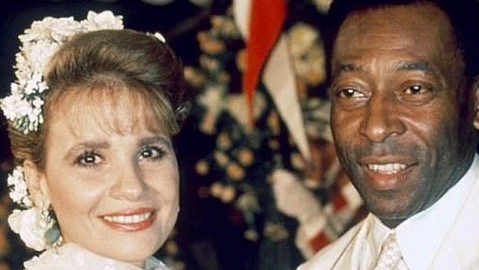 Điểm danh những bóng hồng đi qua cuộc đời vua bóng đá Pele