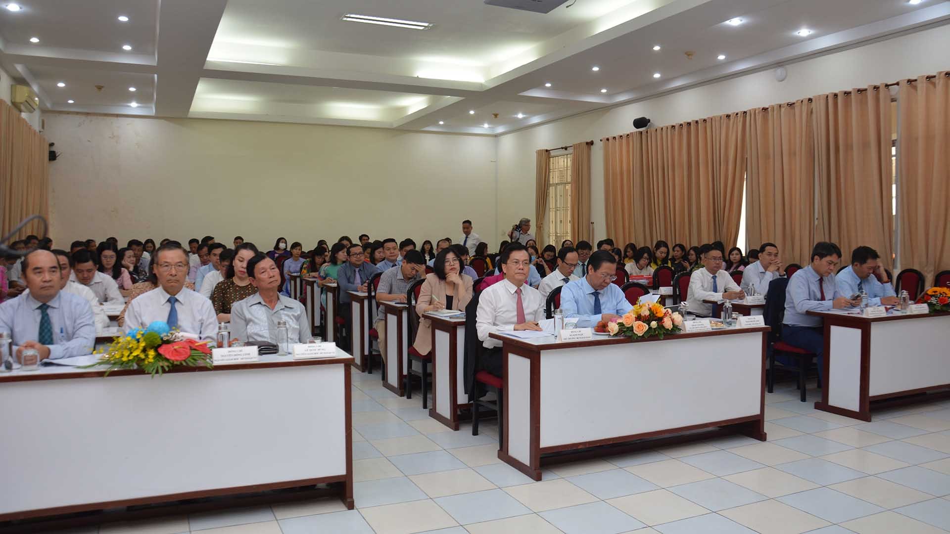 Các đại biểu tham dự Hội nghị. Các đại biểu tham dự Hội nghị.