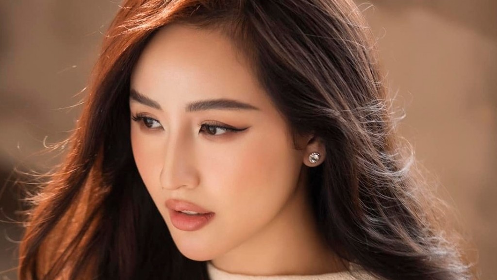 Sắc vóc quyến rũ của Hoa hậu Mai Phương Thúy